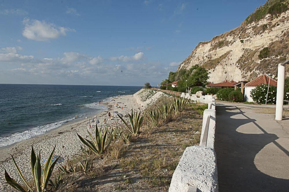 Villaggio Formicoli Capo Vaticano Exterior photo